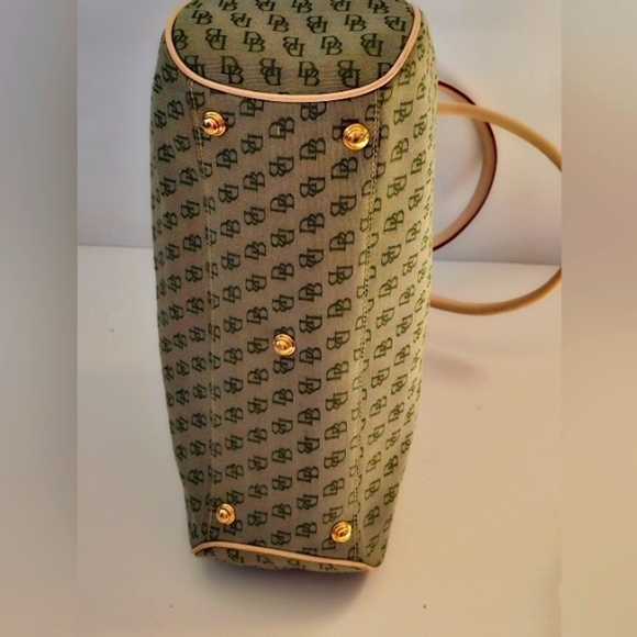 DOONEY & BOURKE BUCKLE SATCHEL HANDBAG TAN BROWN SIGNATURE SHOULDER BAG - Picture 7 of 11